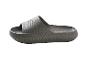 Grijze badslippers met dikke zool en gestructureerd oppervlak