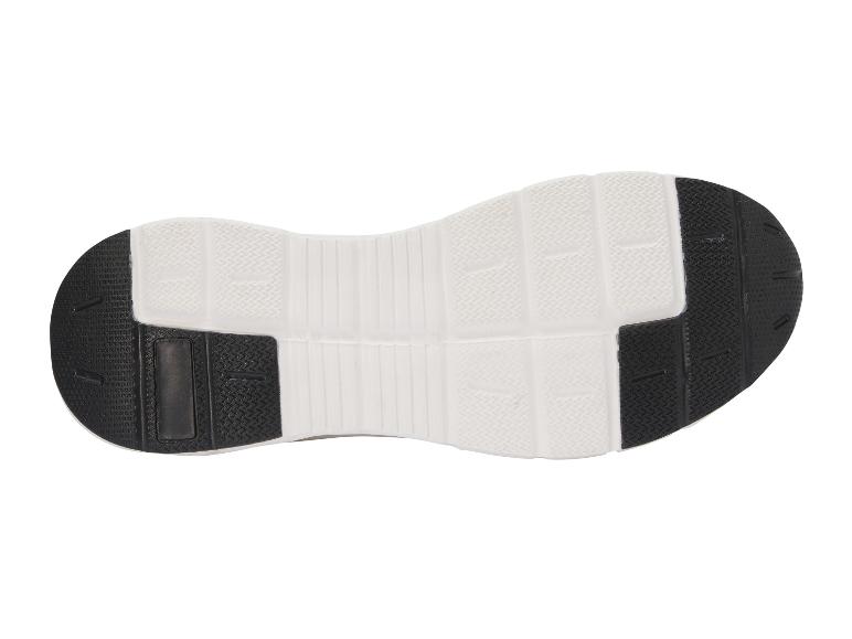 Zool van CRIVIT herensportschoenen.