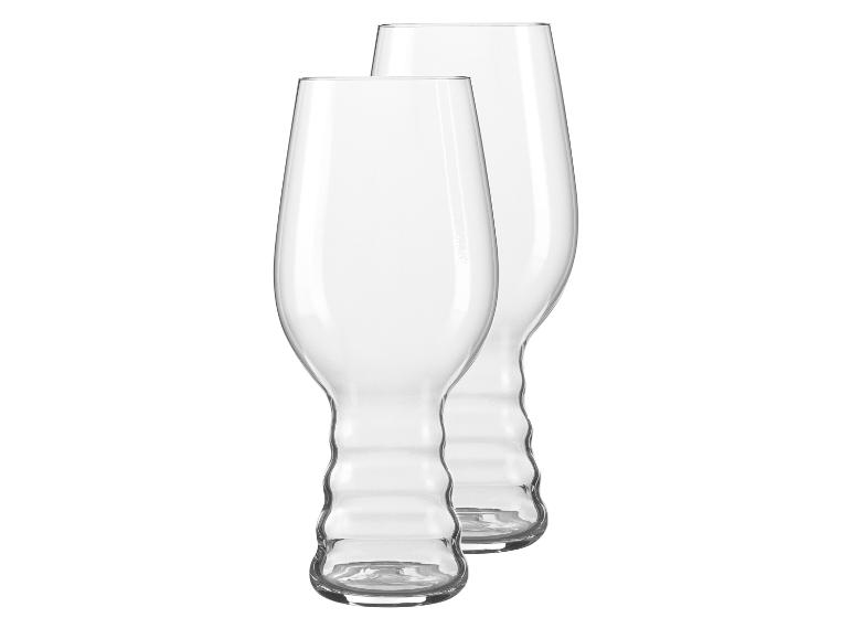 Twee transparante bierglazen, elegant design.