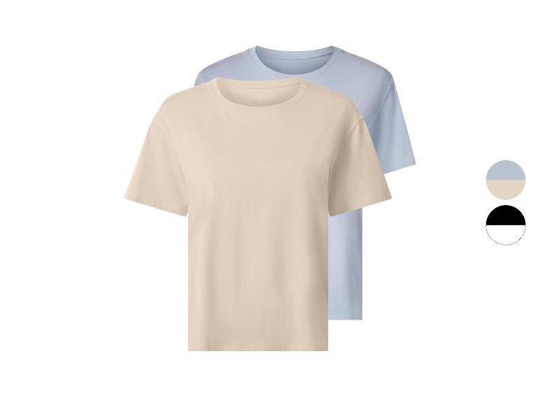 Twee T-shirts met korte mouwen, één beige en één lichtblauw