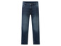Een paar blauwe jeans voor heren.