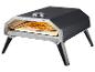 Draagbare pizzaoven met gebakken pizza.