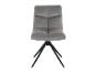Grijze fluwelen eetkamerstoel met gecapitonneerde rugleuning en zwarte metalen poten