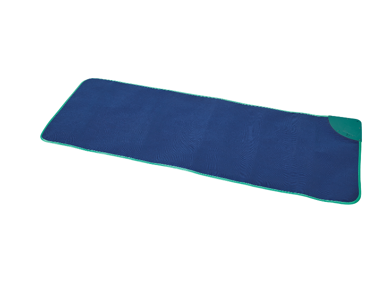 Blauwe oefenmat met turquoise rand en details.