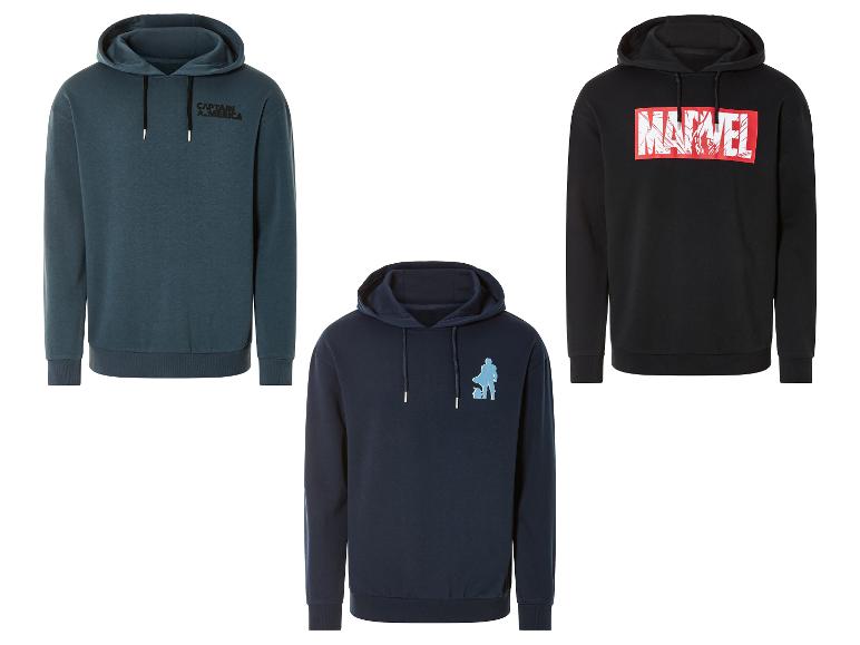 Drie hoodies met Marvel-thema: Captain America, Marvel en een afbeelding van Mandalorian en Grogu.