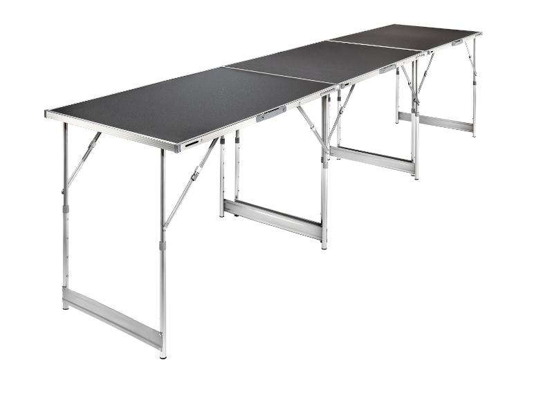 Lange opvouwbare campingtafel met zwart blad en aluminium poten.