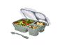 Grijze lunchbox met salade, noten en fruit, met vork en deksel.