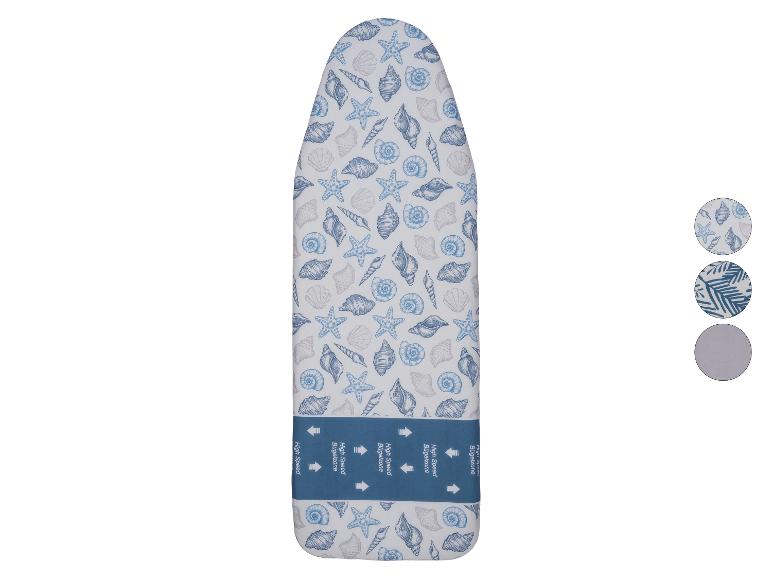Strijkplankovertrek met blauw-wit schelpenpatroon, met een 'High Speed Bügelzone' band.