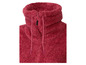 Een roze fleece jack met capuchon.