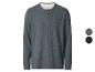 Grijs heren Henley shirt met lange mouwen en wafelstructuur, verkrijgbaar in twee tinten.