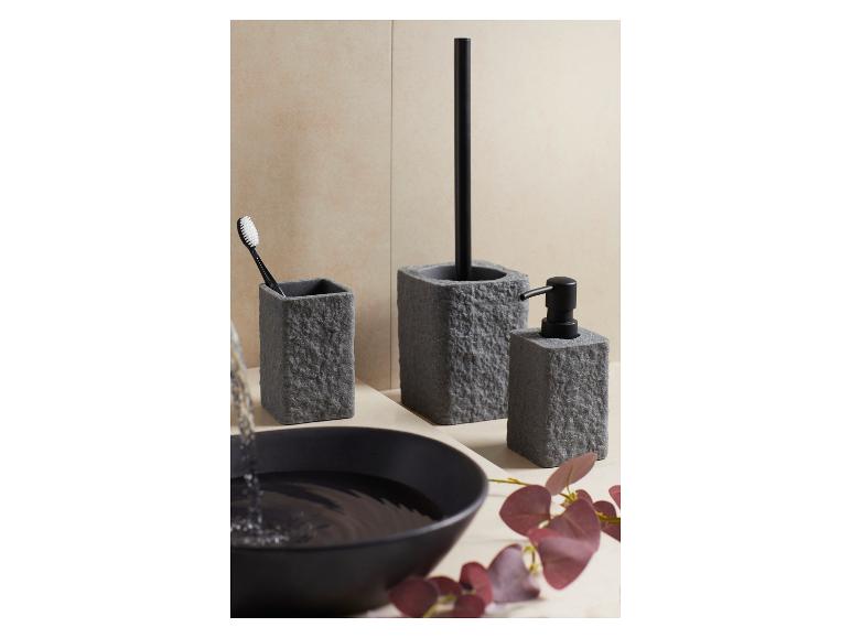 Elegante grijze stenen badkamerset.