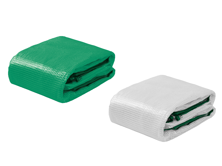 Twee gevouwen dekzeilen, één groen en één wit, met een rasterpatroon.