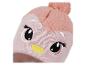 Roze kinderbeanie met pompon en geborduurd dieren gezicht.
