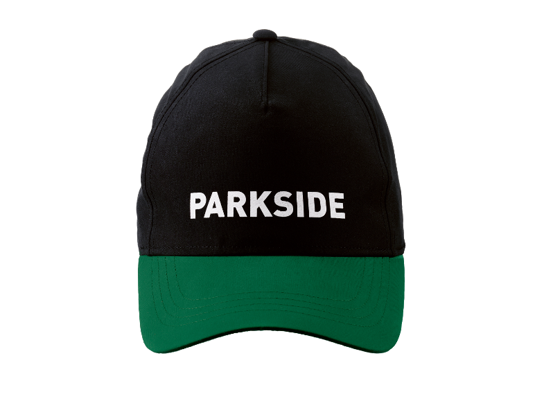 Een zwarte baseballpet met een groene klep, met de tekst 'PARKSIDE'.