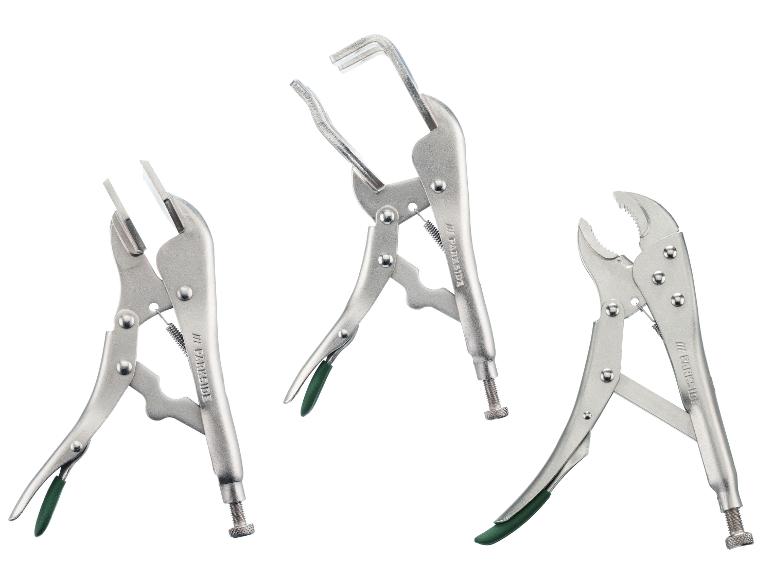 Drie zilverkleurige griptangen in verschillende vormen met groene handvatten.