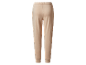 Beige joggingbroek.