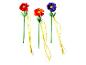 Drie pluche bloemenstokken: rood, oranje en paars.