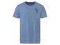 Een blauwe T-shirt met een 'RC' logo.