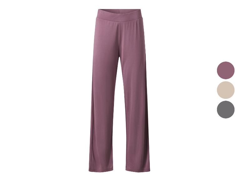 Wijde damesbroek, paarse kleur
