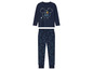 Een blauwe pyjama met Mickey Mouse print