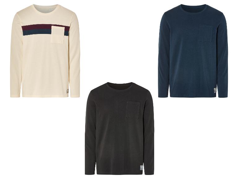 Drie langarm T-shirts met een klein zakje