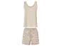 Beige pyjamaset: top en gestreepte shorts.