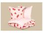 Roze beddengoedset met watermeloen- en streepmotief.