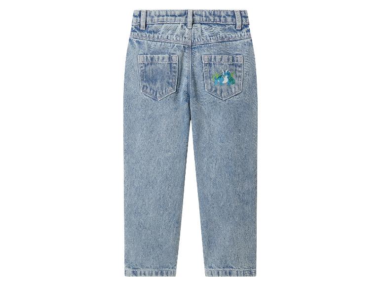 Lichtblauwe denim jeans met een dinosaurusborduurwerk op de achterzak.