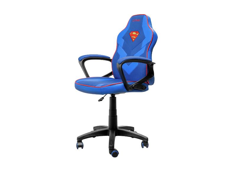 Blauwe gaming bureaustoel met een rood en geel superhelden embleem.