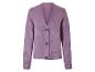 Een paarse gebreide cardigan met knopen.