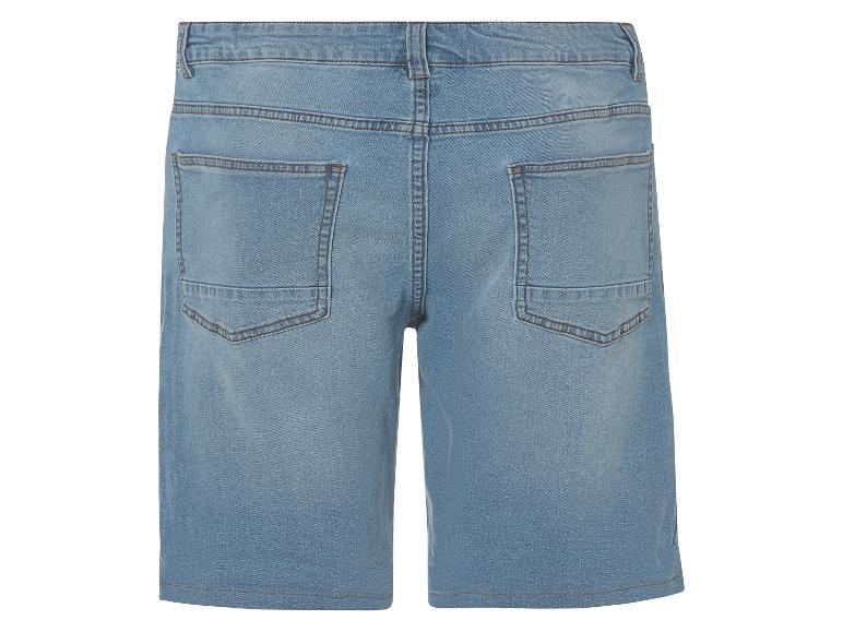 Lichtblauwe jeans shorts: achterkant.