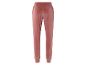 Een roze velours joggingbroek