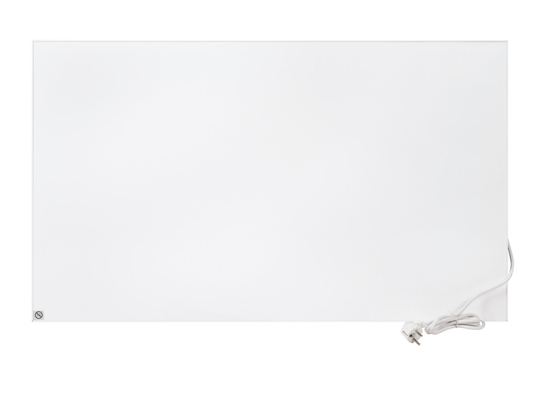 Een witte elektrische radiator met een stekker.