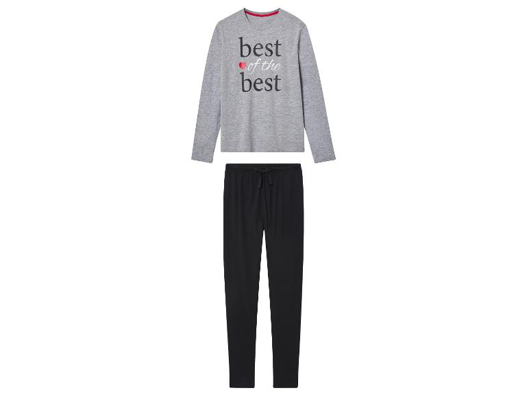 Een grijze longsleeve met de tekst 'best of the best' en een zwarte broek.