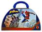 Spider-Man speelset met figuur en stadsachtergrond.