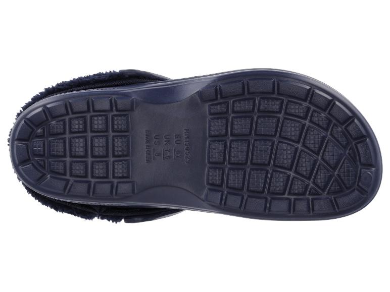 Zool van een donkerblauwe pantoffel met een rasterpatroon en maatinformatie.