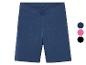 Korte jersey shorts in donkerblauw, roze en zwart.