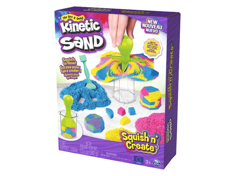 Kinetic Sand 'Squish n' Create' set met gereedschap en mallen om te vloeien en te creëren.