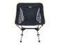 Opvouwbare campingstoel in zwart met groene details en metalen frame