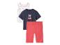 Kinderkledingset met witte kersentop, donkerblauw kersen-T-shirt en rode korte broek.
