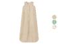 Beige babyslaapzak met ritssluiting aan de voorkant en stofstalen.