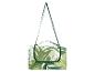 Groen-wit picknickkleed met bladpatroon en draagriem.