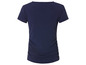 Een donkerblauwe T-shirt met korte mouwen