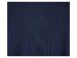 Close-up van een donkerblauwe geribbelde stof.