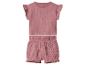 Roze babyoutfit met top met ruchesmouwen en shorts met elastische taille.