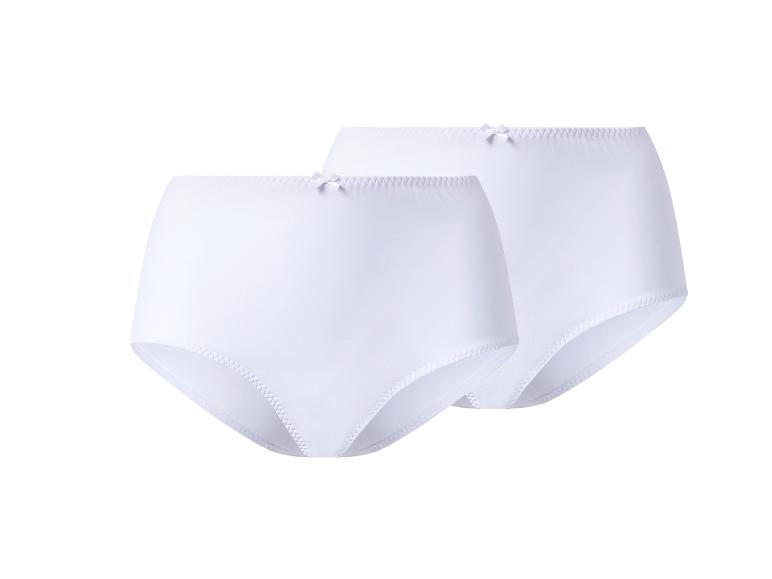 Twee paar witte damesonderbroeken.