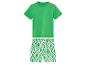 Groene t-shirt en shorts met geometrisch patroon.