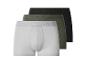 Verpakking van drie geribbelde katoenen boxershorts in lichtgrijs, legergroen en zwart.