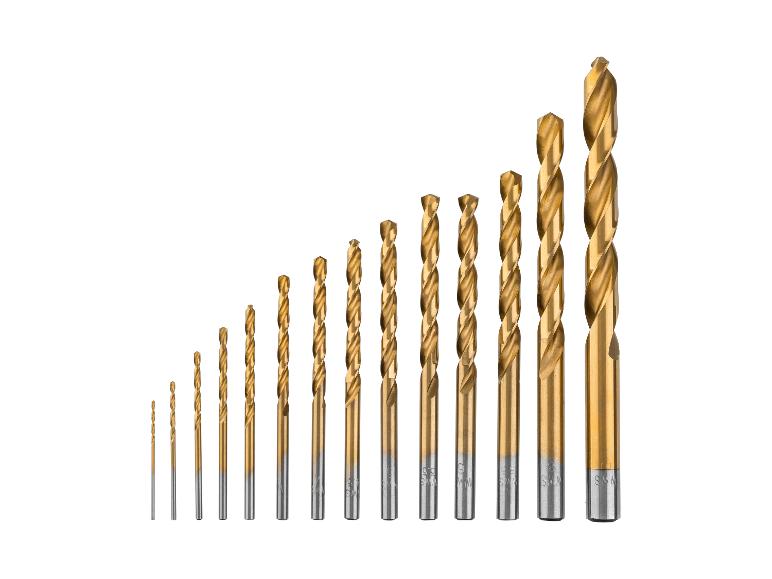 Een set gouden spiraalboren in verschillende maten, oplopend gerangschikt.