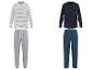 Twee sets pyjama's voor heren, één met een gestreepte top en grijze broek, de andere met een effen blauwe top en gestreepte broek van Livergy.